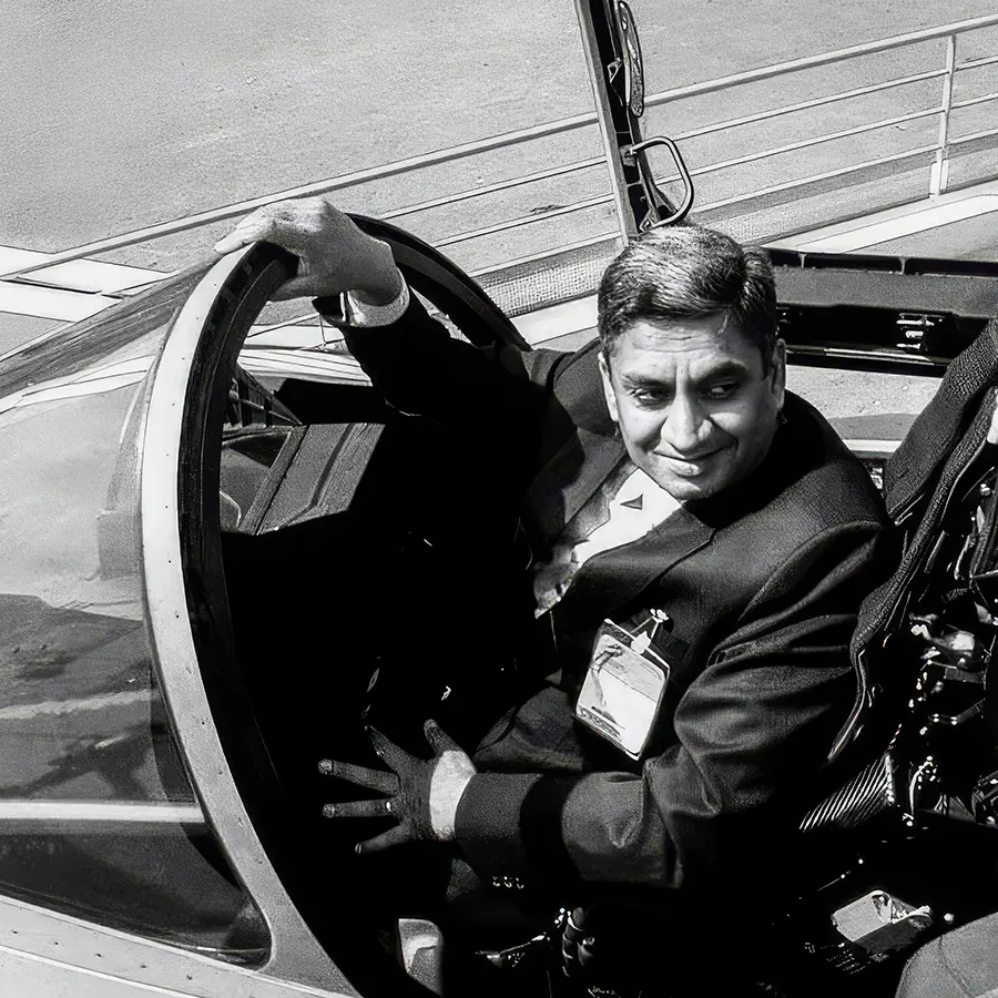 Air Cmde Rohit Varma (Retd), (M)